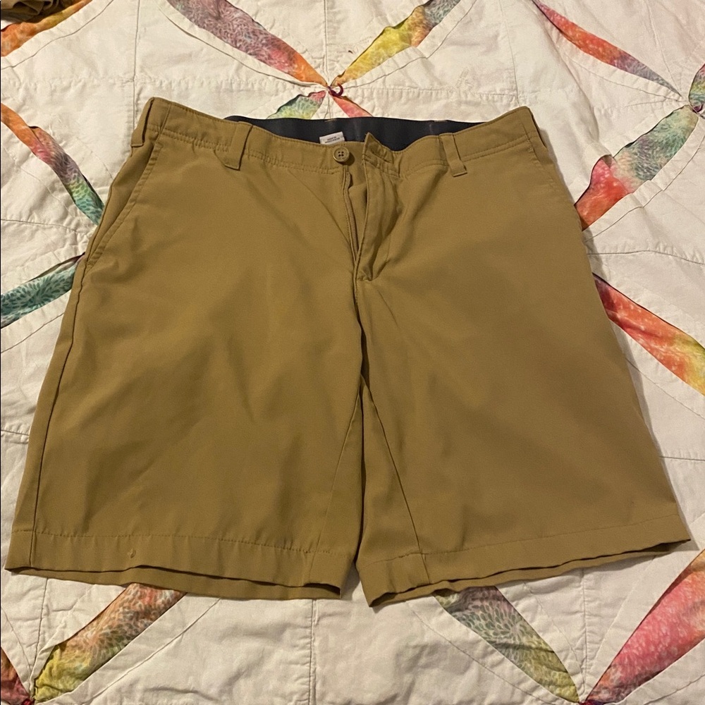 Men's Khaki Golf Shorts